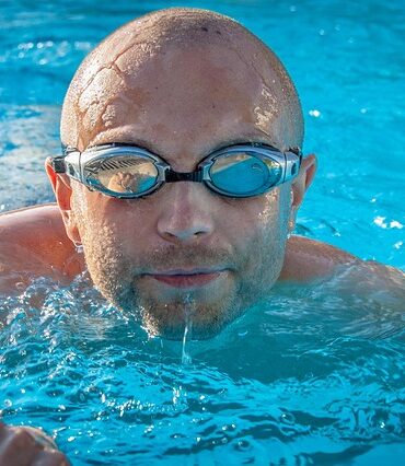Drame dans une piscine à Anjou : un adolescent dans un état critique