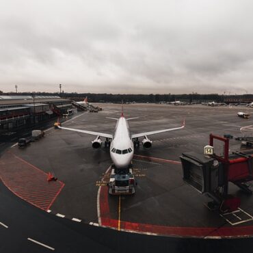 Aéroport Montréal-Trudeau : les douanes américaines suspendues par une odeur suspecte