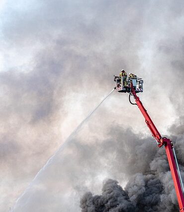 Une matinée sous tension : deux incendies simultanés dans la région de Québec