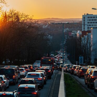 Panique sur le pont Pierre-Laporte : une collision armée paralyse la circulation