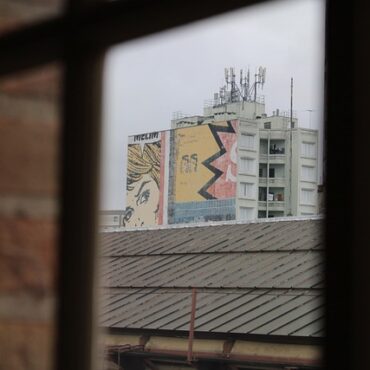 Vandalisme ciblé contre l'Institut Mila à la veille d'un sommet