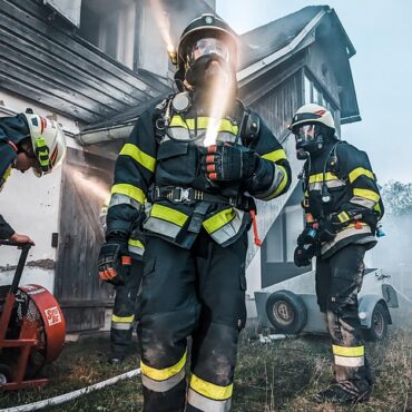 Saint-Jean-sur-Richelieu : un incendie domestique provoqué par un désherbage imprudent